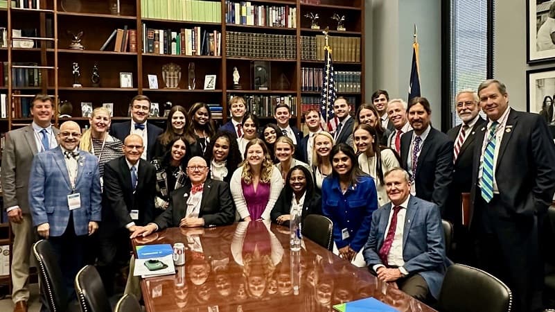 Dentists and students crowded in Senator Tim Scott's Washington office